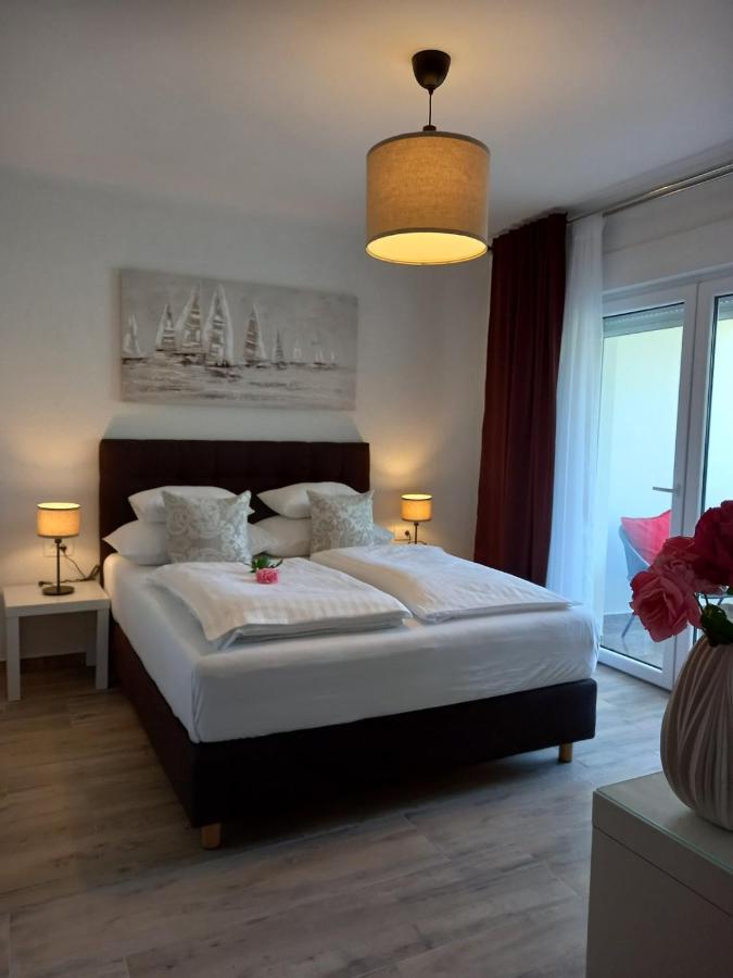 Garfild 1 Guest House Novi Vinodolski Bagian luar foto